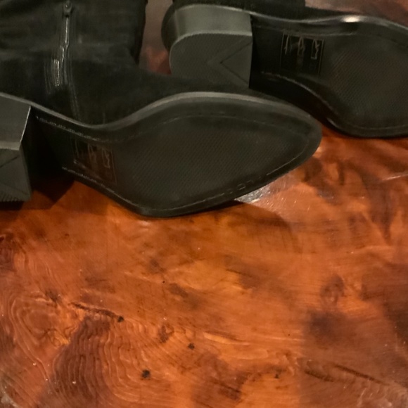 COPY - Black suede over the knee high heeled boots NWOT 6 - Picture 3 of 3